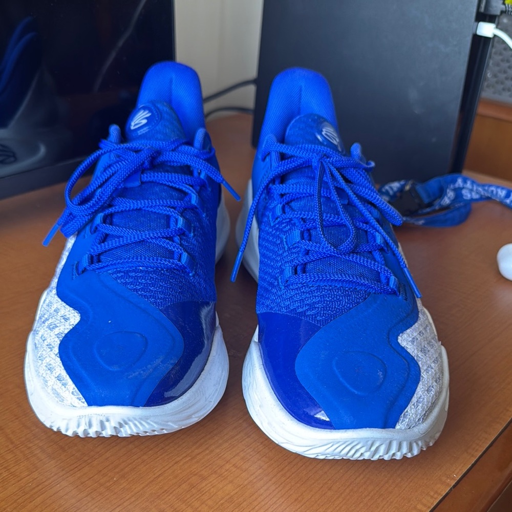 Curry 11 Basketball shoes size 13 Brand new